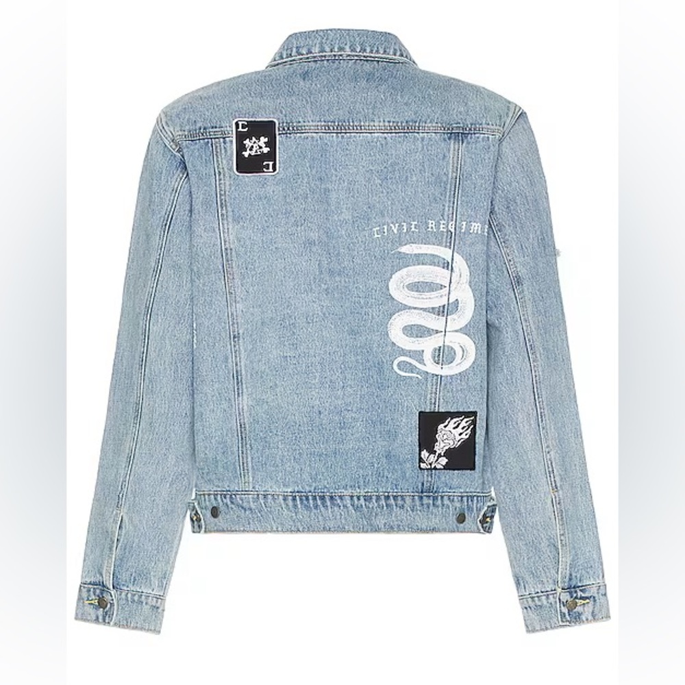 ROSE HOPE TRUCKER JACKET in vintage denim wash